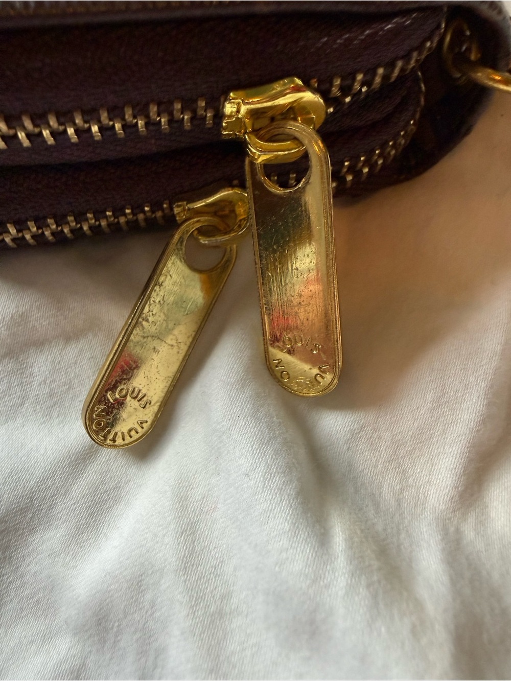 “LV” Style Monogram Canvas Wristlet Wallet in Brown - Picture 4 of 4